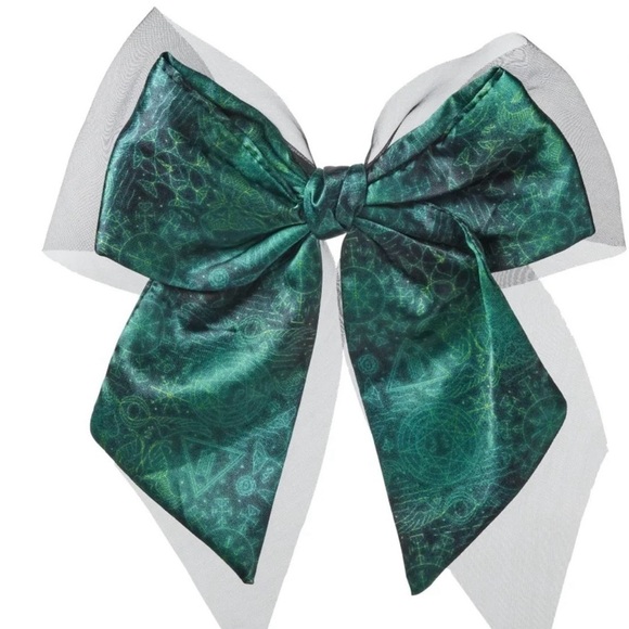 💚 Wicked “Elphaba” Hair Bow Barrette by Scünci | Broadway Musical Collection - Picture 3 of 5